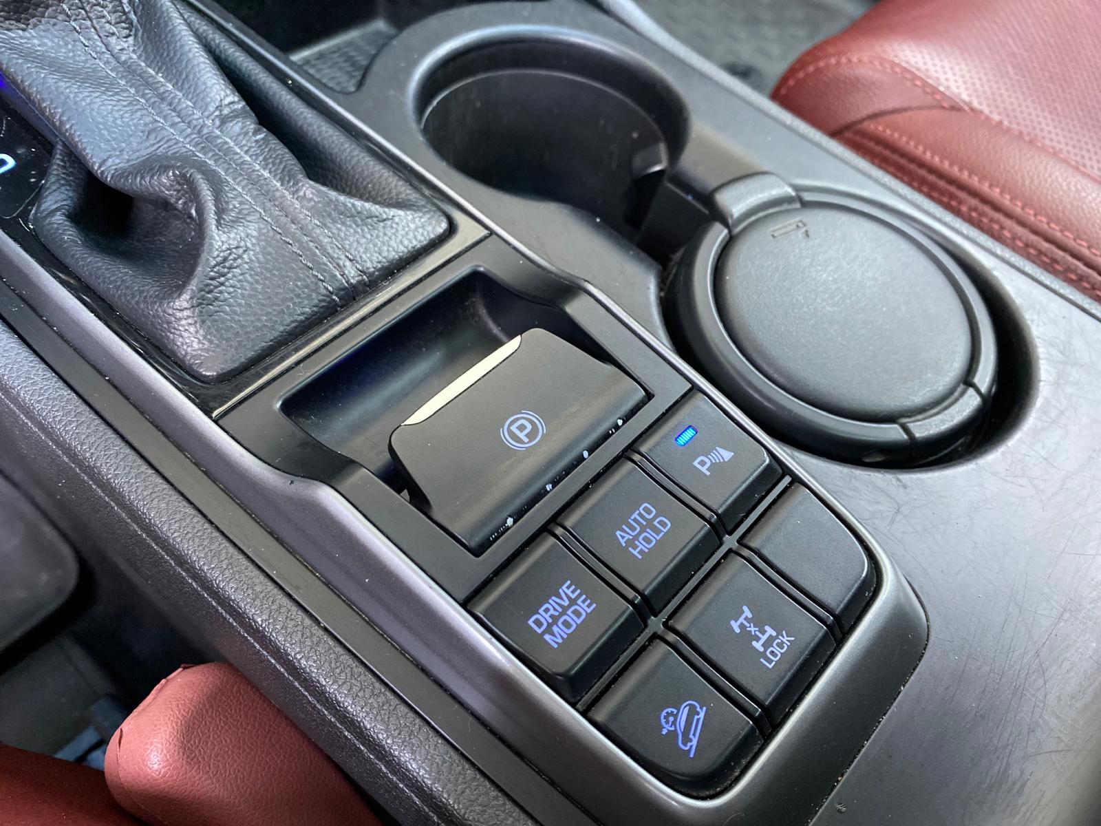 HYUNDAI TUCSON 19
